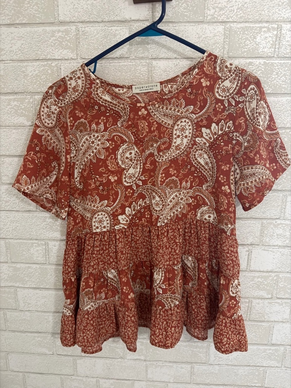 Anthropologie Paper Crane Rust Red Paisley Ruffle-Tiered Babydoll Top M #3088